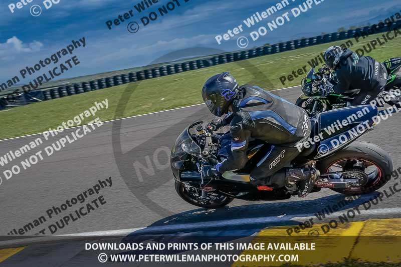 anglesey no limits trackday;anglesey photographs;anglesey trackday photographs;enduro digital images;event digital images;eventdigitalimages;no limits trackdays;peter wileman photography;racing digital images;trac mon;trackday digital images;trackday photos;ty croes